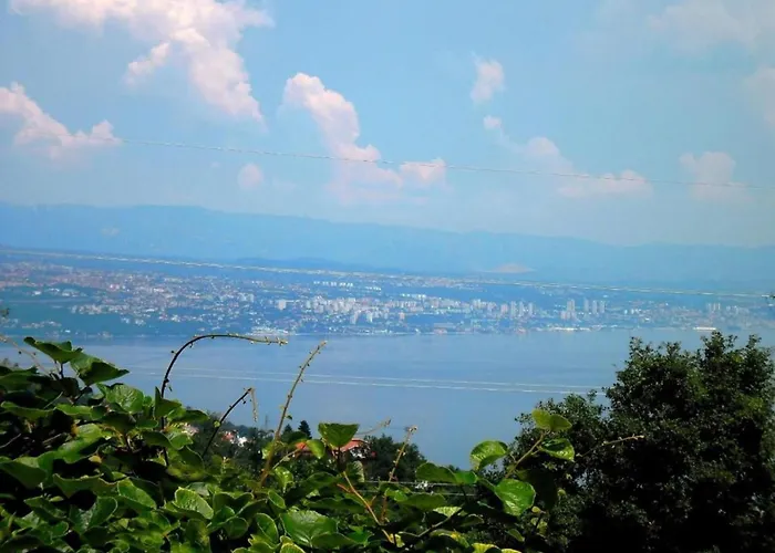 Charming Kestenovi Dvori - A6 Lägenhet Opatija